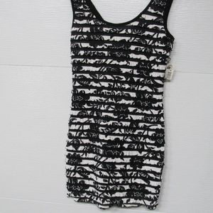 Sievergate Black and White Floral Mini Dress S